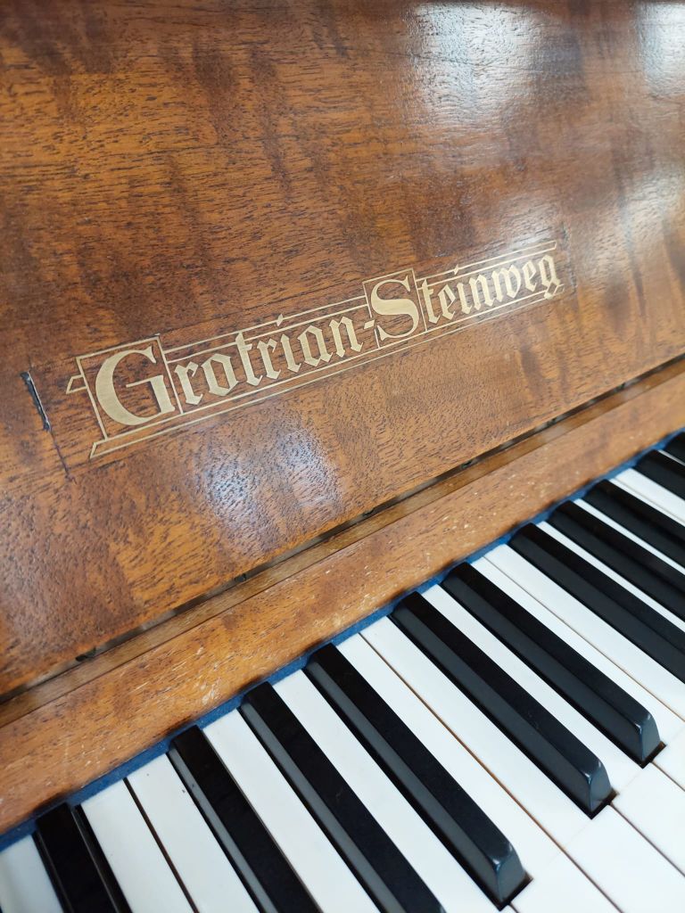 Grotrian Steinweg 120 upright Piano in mahogany – Gallery image – Roberts Pianos Oxford