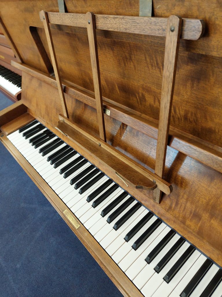 Grotrian Steinweg 120 upright Piano in mahogany – Gallery image – Roberts Pianos Oxford