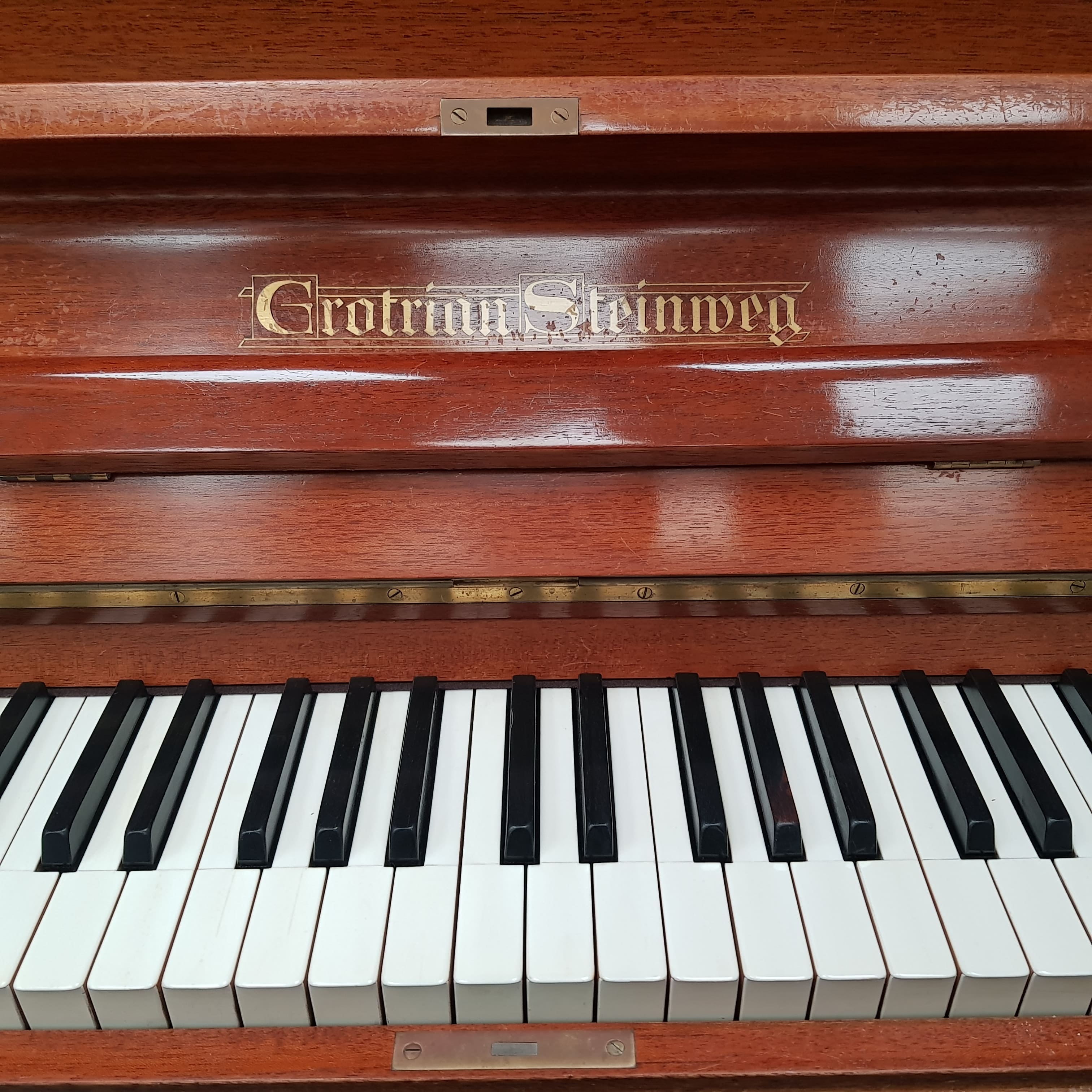 Grotrian Steinweg 120