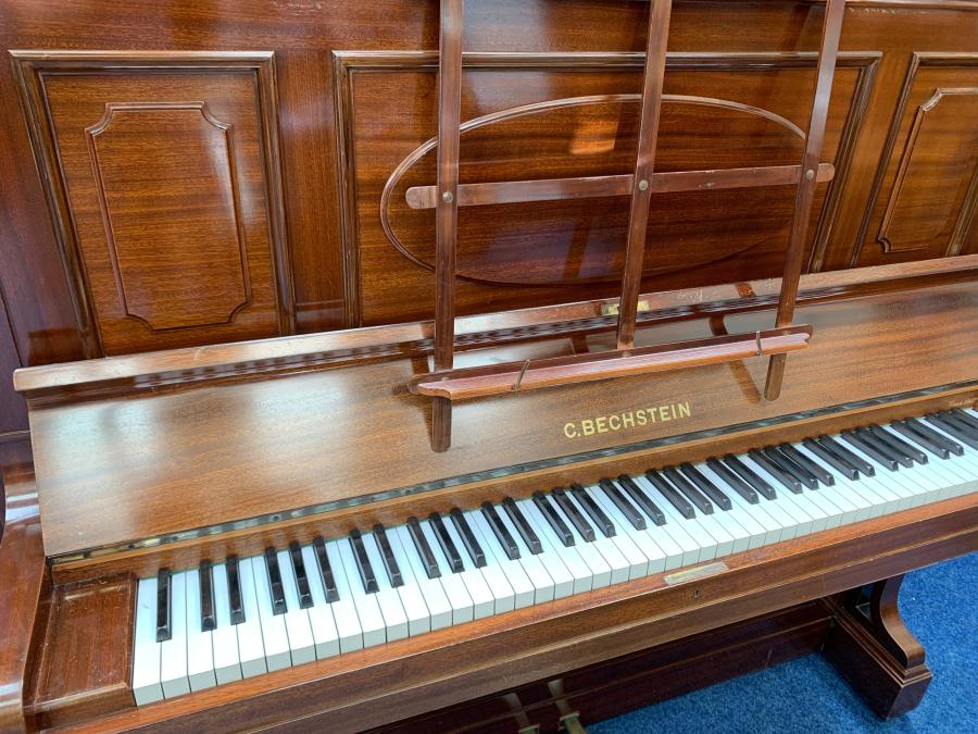 Bechstein 7 upright Piano in mahogany – Gallery image – Roberts Pianos Oxford