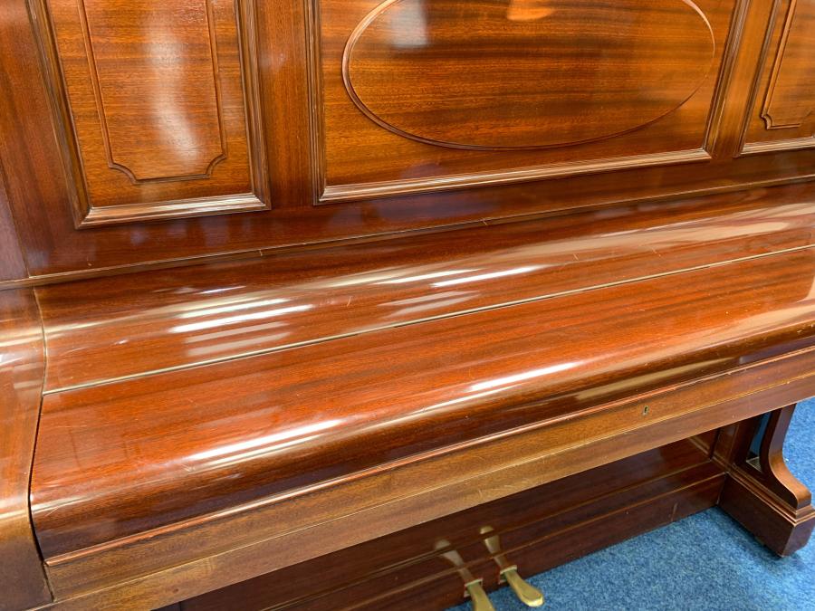 Bechstein 7 upright Piano in mahogany – Gallery image – Roberts Pianos Oxford