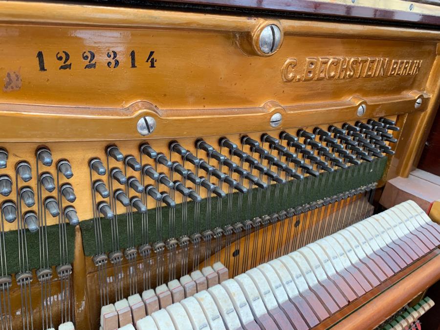 Bechstein 7 upright Piano in mahogany – Gallery image – Roberts Pianos Oxford