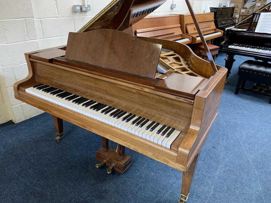 Bluthner lV grand Piano in mahogany – Featured image – Roberts Pianos Oxford