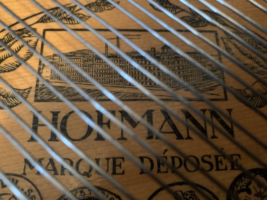Hofmann & Czerny 150 grand Piano in bright walnut – Gallery image – Roberts Pianos Oxford