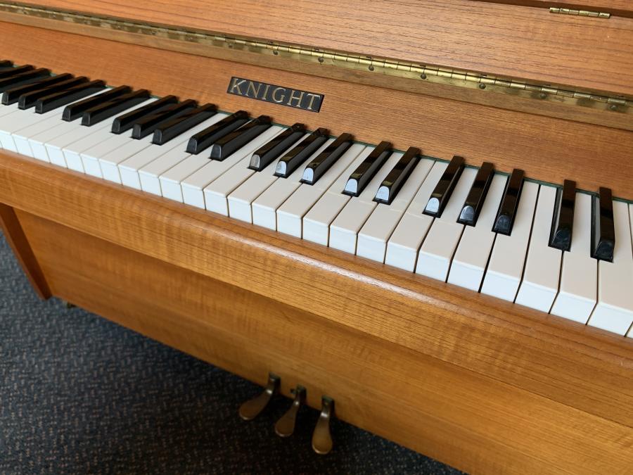 Knight K6 upright Piano in teak – Gallery image – Roberts Pianos Oxford