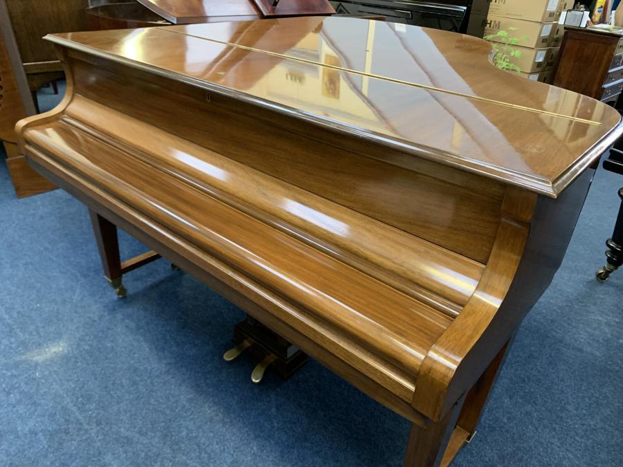 Ibach 163 grand Piano in walnut – Gallery image – Roberts Pianos Oxford