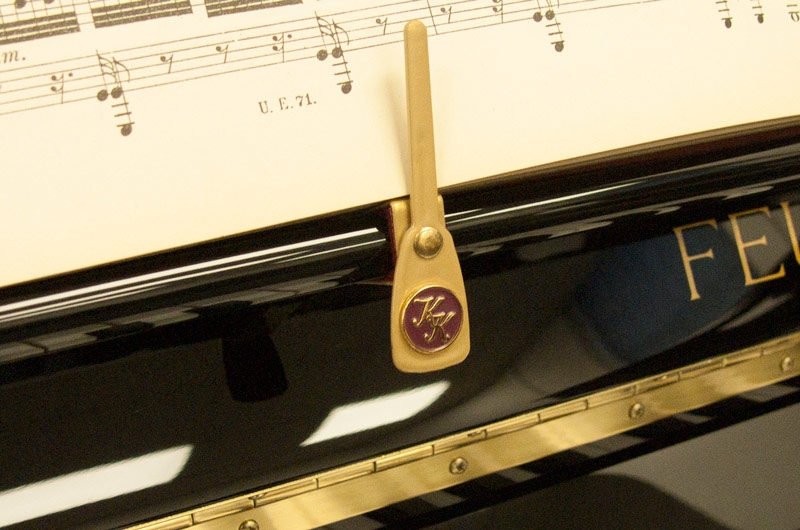 Katz Klip accessory Piano – Gallery image – Roberts Pianos Oxford