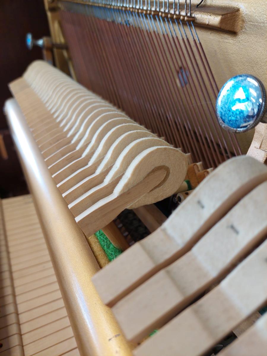 Knight K10 upright Piano in Mahogany – Gallery image – Roberts Pianos Oxford