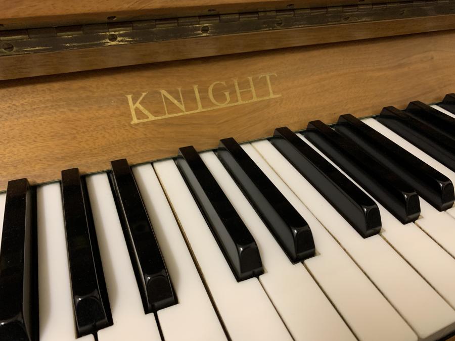 Knight K20 upright Piano in walnut – Gallery image – Roberts Pianos Oxford