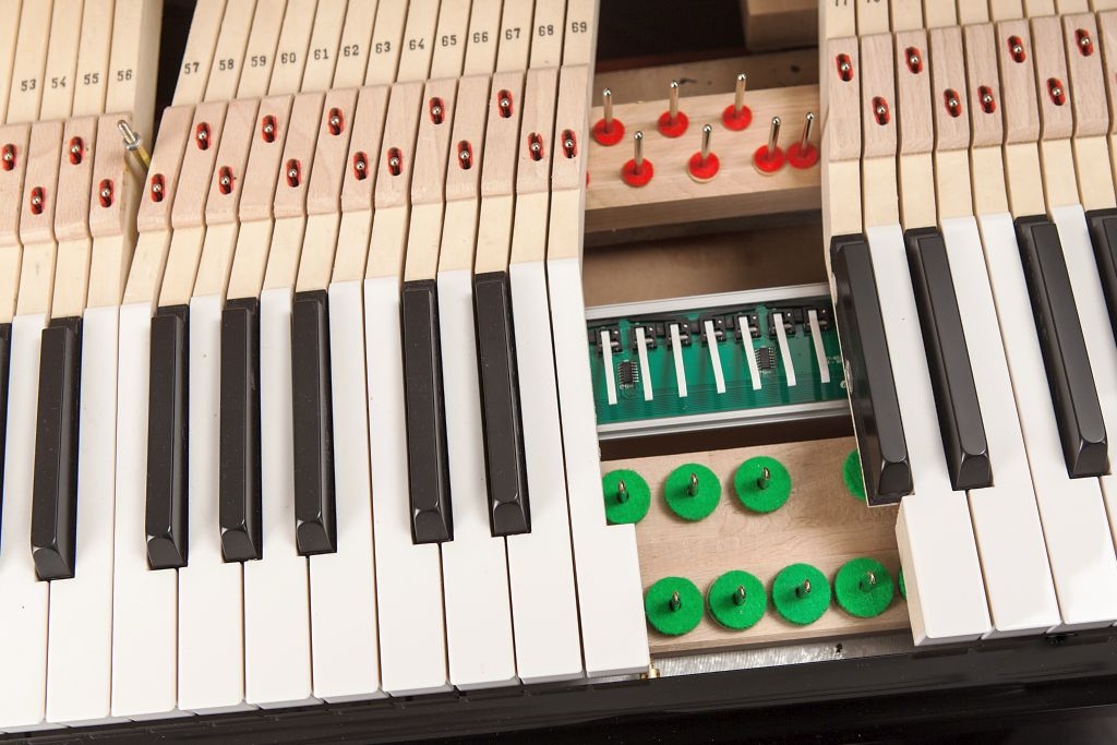 Feurich 122 Silent System