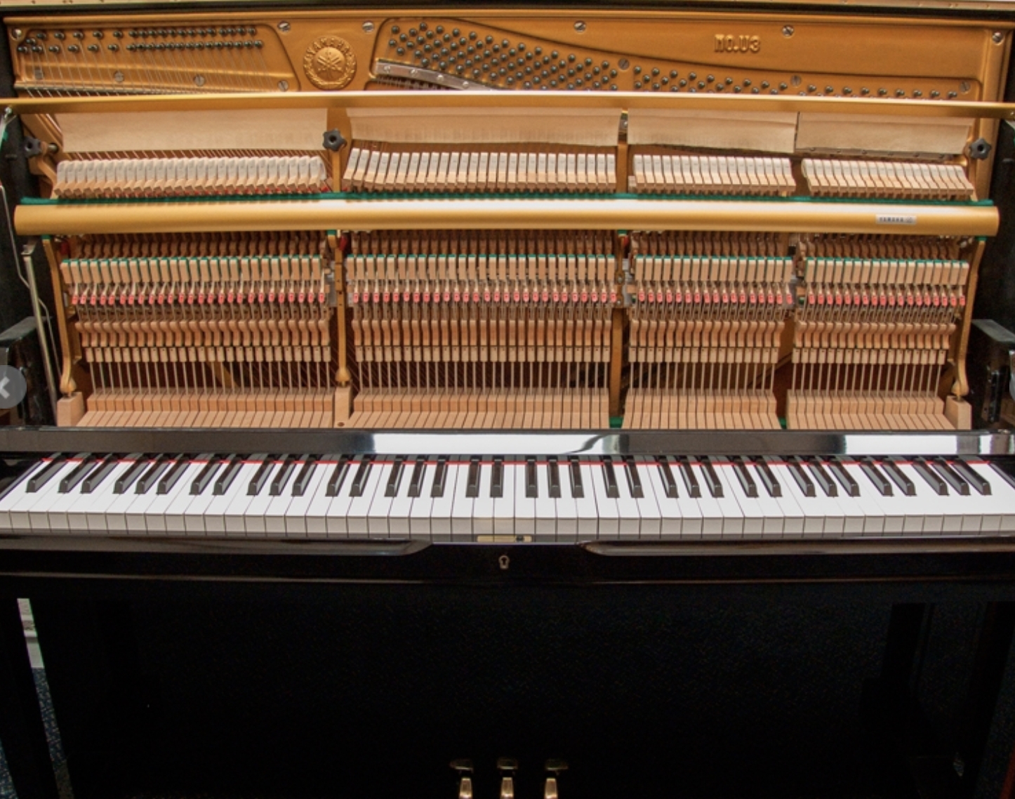 Yamaha U3H upright Piano in black – Gallery image – Roberts Pianos Oxford