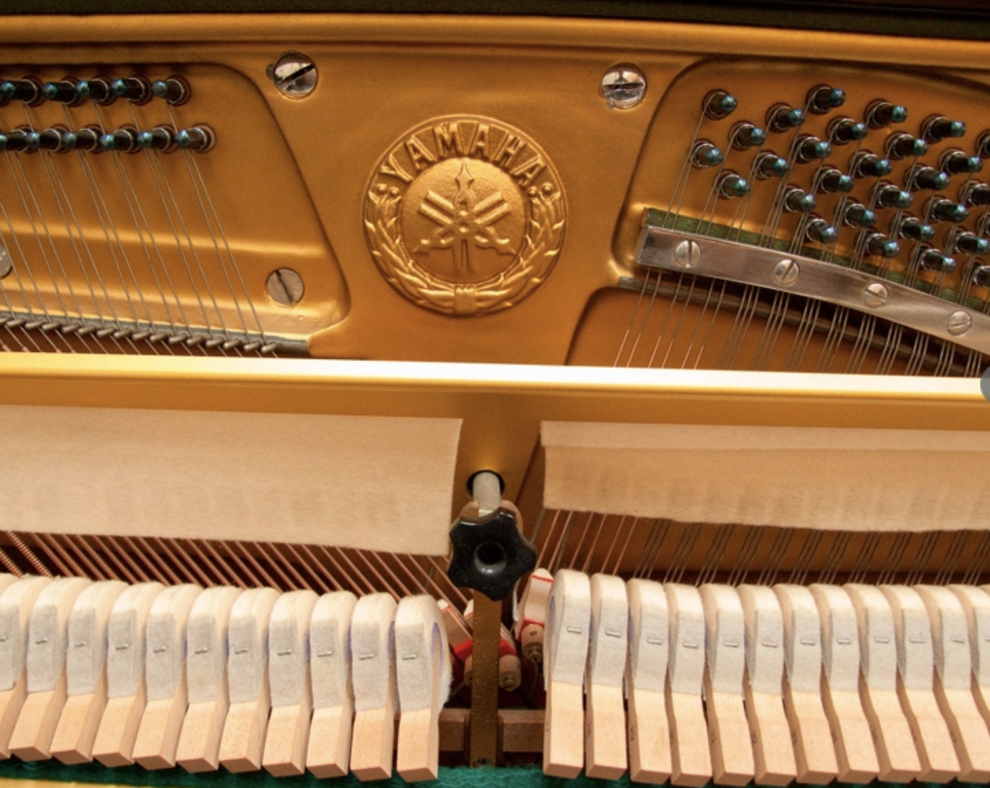 Yamaha U3H upright Piano in black – Gallery image – Roberts Pianos Oxford