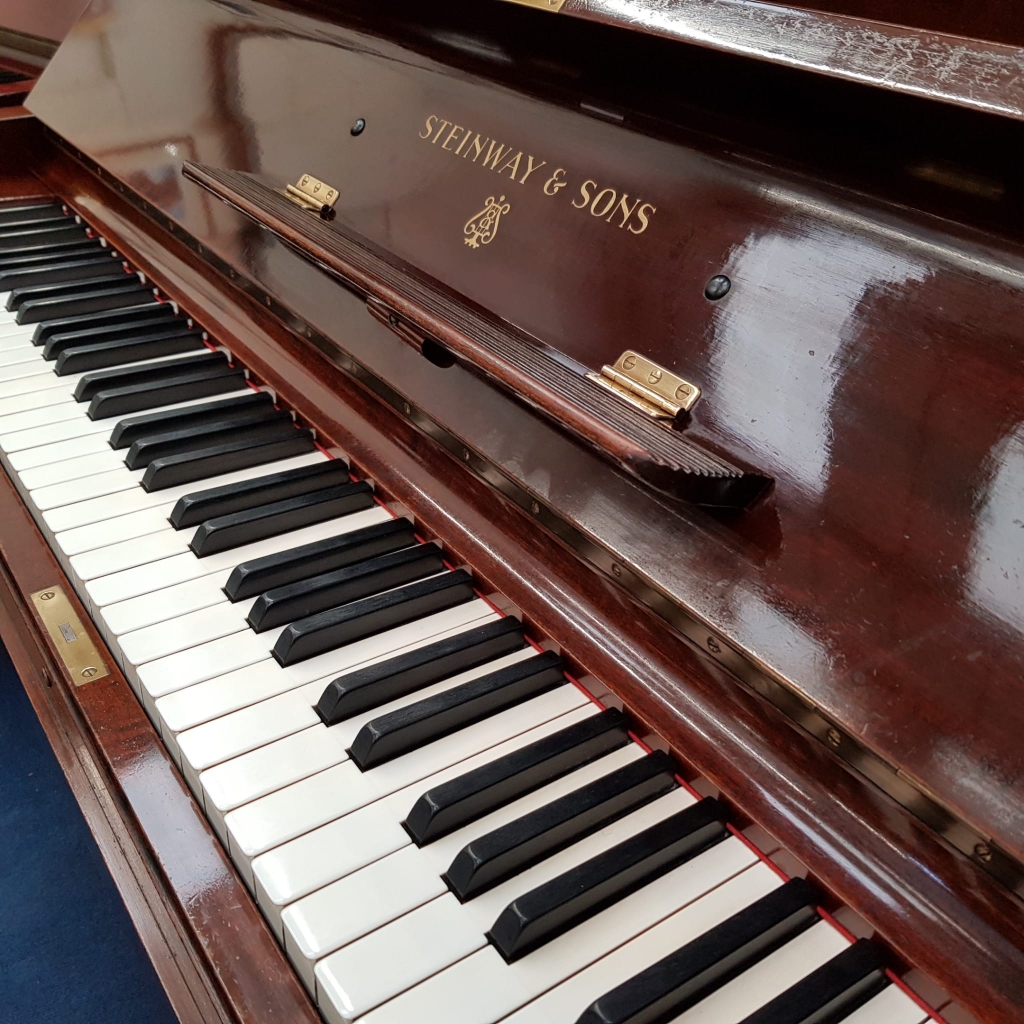 Steinway K