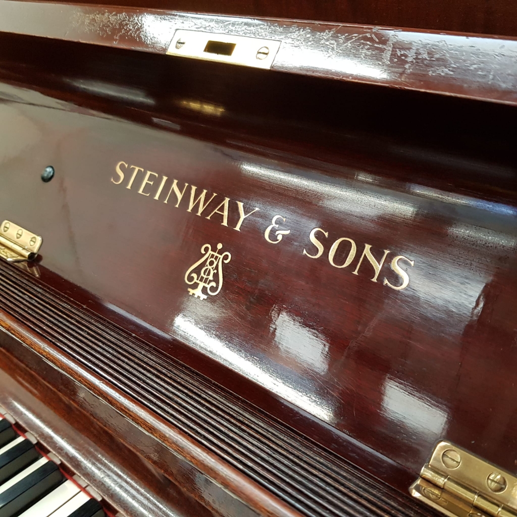 Steinway K