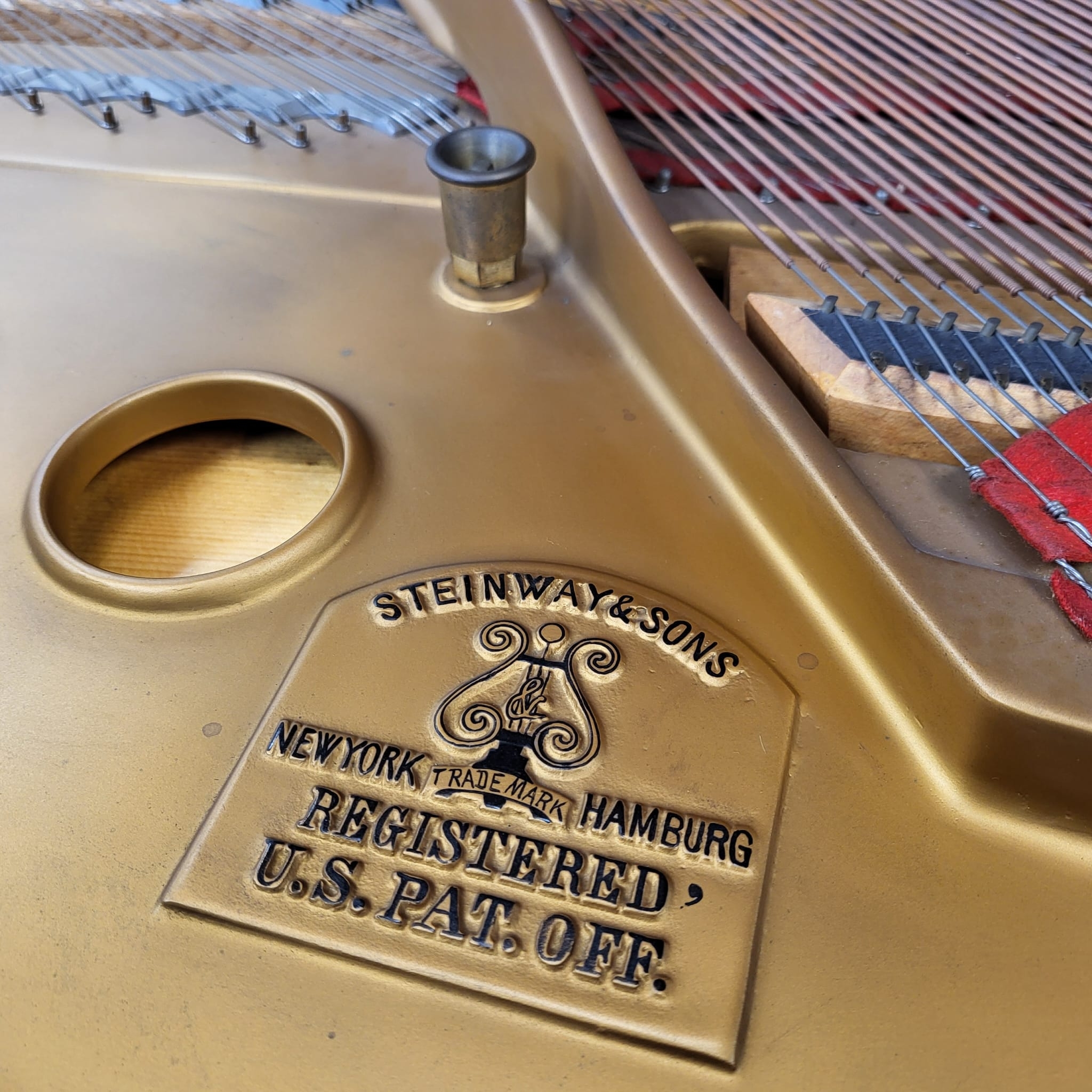 Steinway S