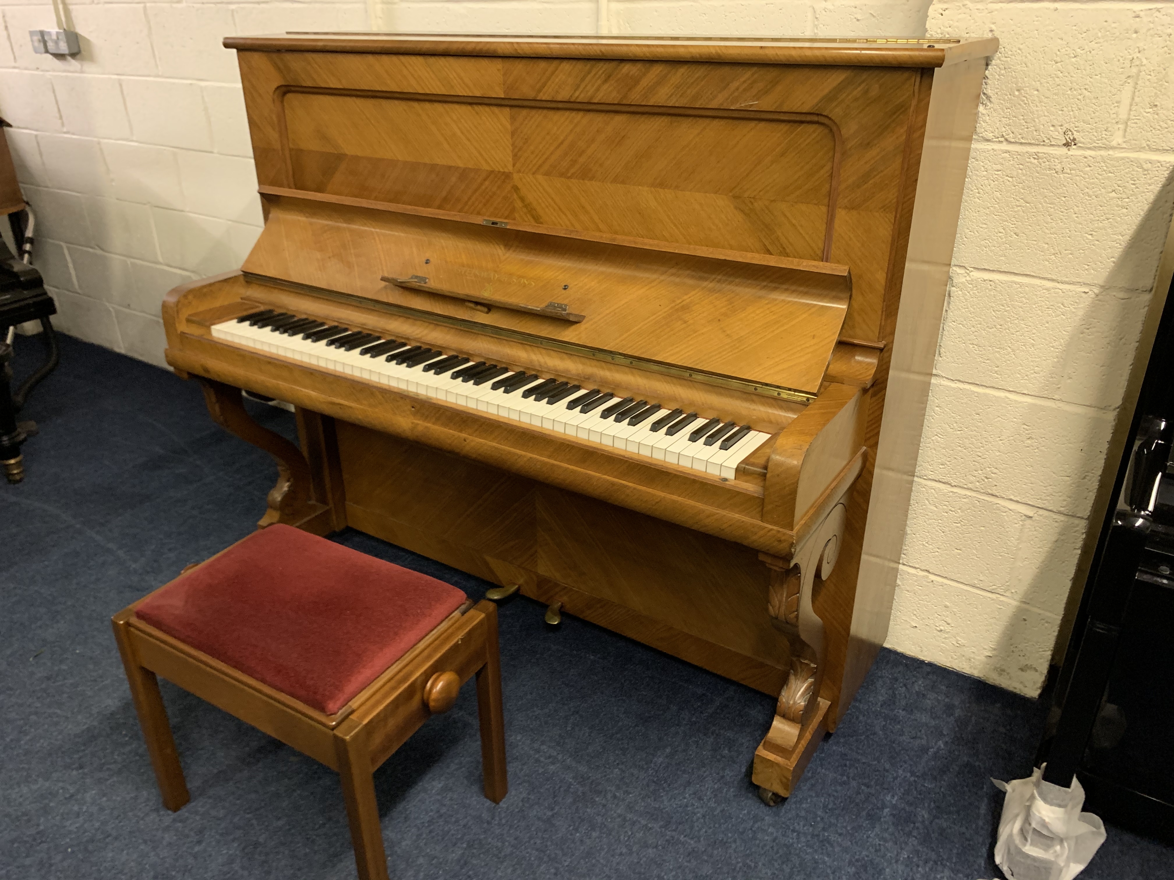Steinway K