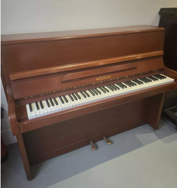 Welmar 110 upright Piano in Mahogany – Gallery image – Roberts Pianos Oxford
