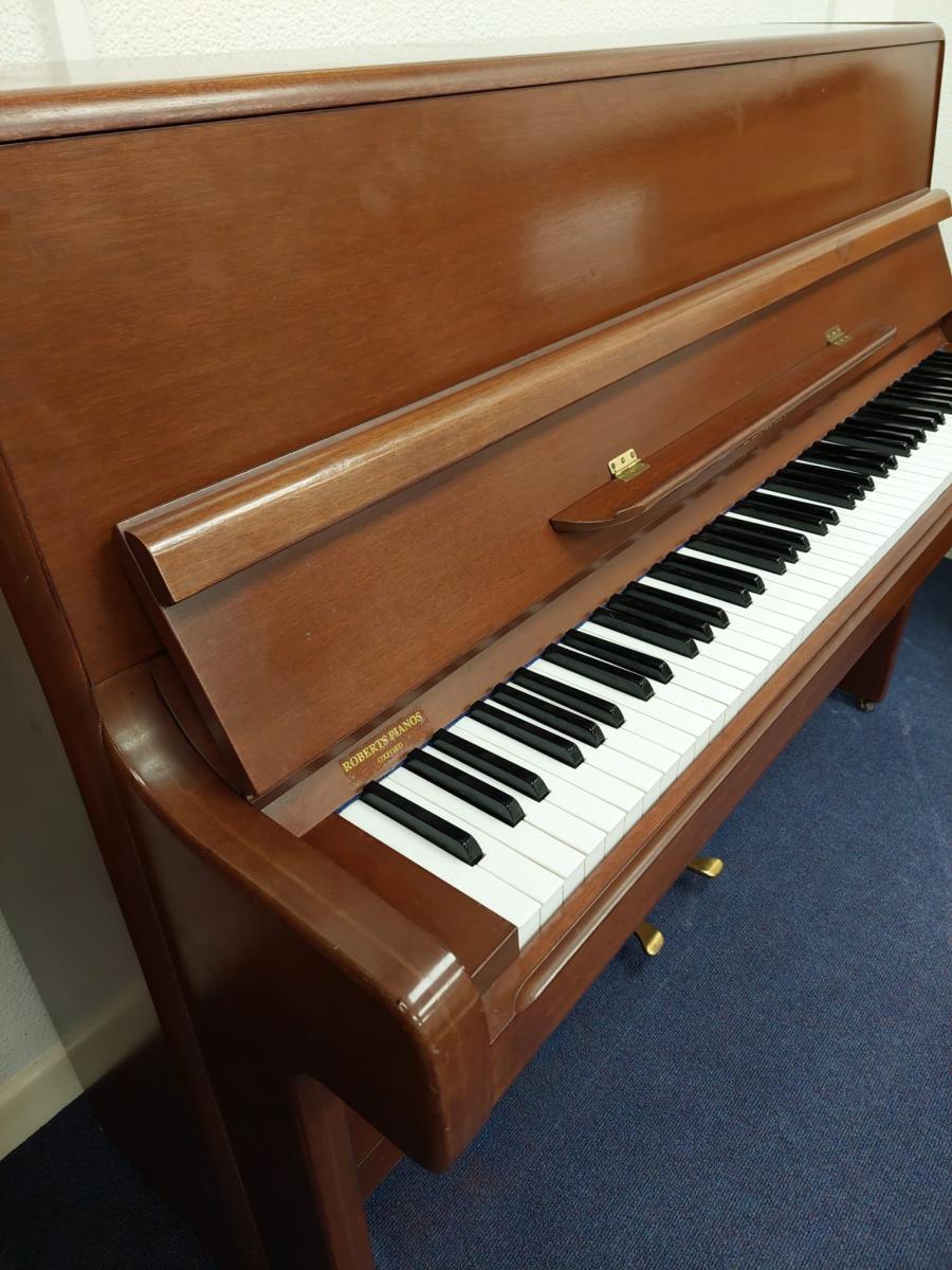 Welmar 110 upright Piano in Mahogany – Gallery image – Roberts Pianos Oxford
