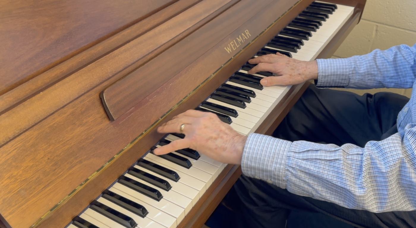 Welmar upright Piano in mahogany – Featured image – Roberts Pianos Oxford
