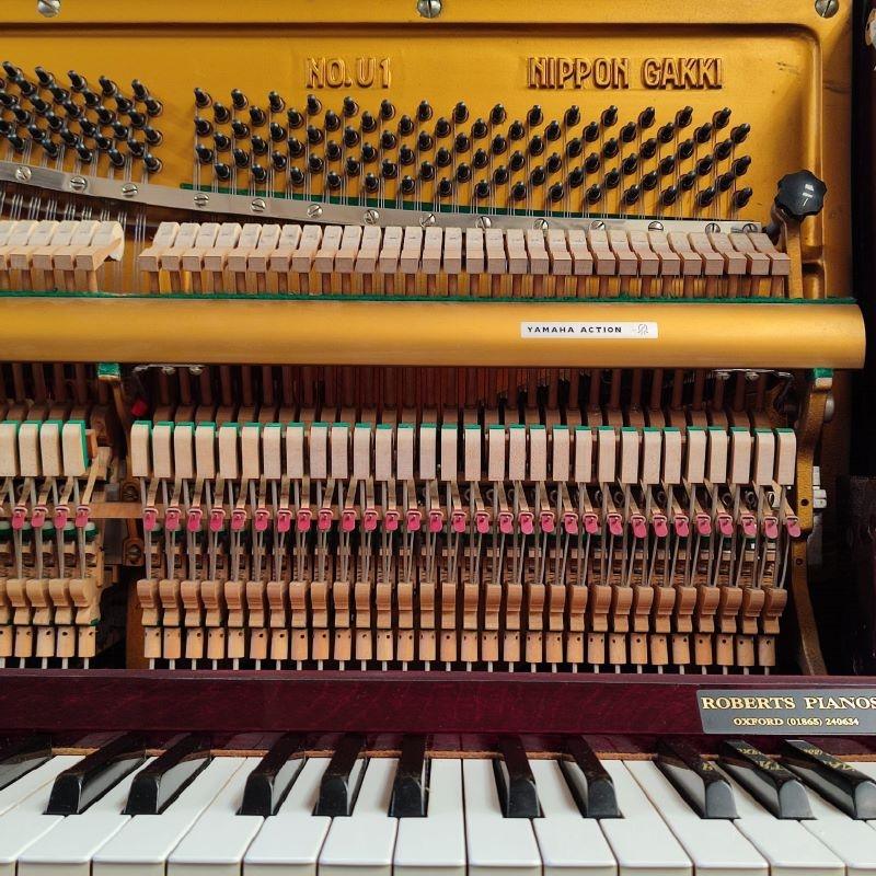 Yamaha U1 upright Piano in Gloss Mahogany – Gallery image – Roberts Pianos Oxford