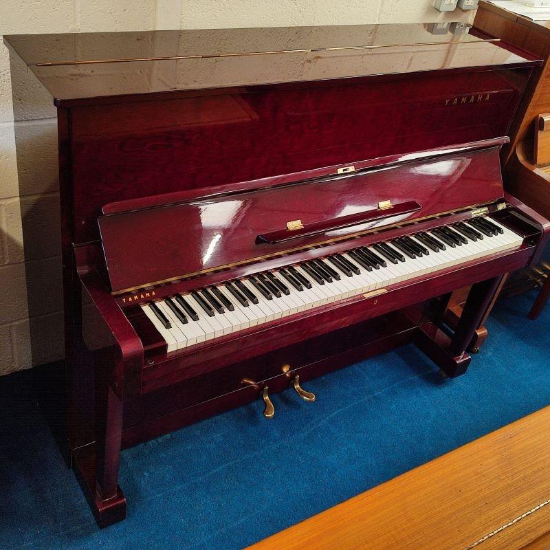 Yamaha U1 upright Piano in Gloss Mahogany – Featured image – Roberts Pianos Oxford