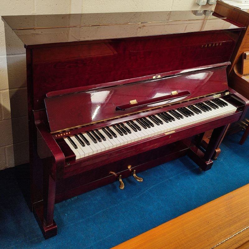 Yamaha U1 upright Piano in Gloss Mahogany – Featured image – Roberts Pianos Oxford