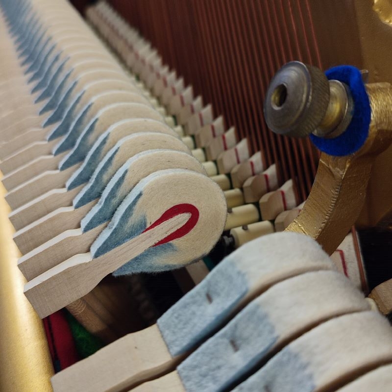 Welmar upright Piano in Mahogany – Gallery image – Roberts Pianos Oxford