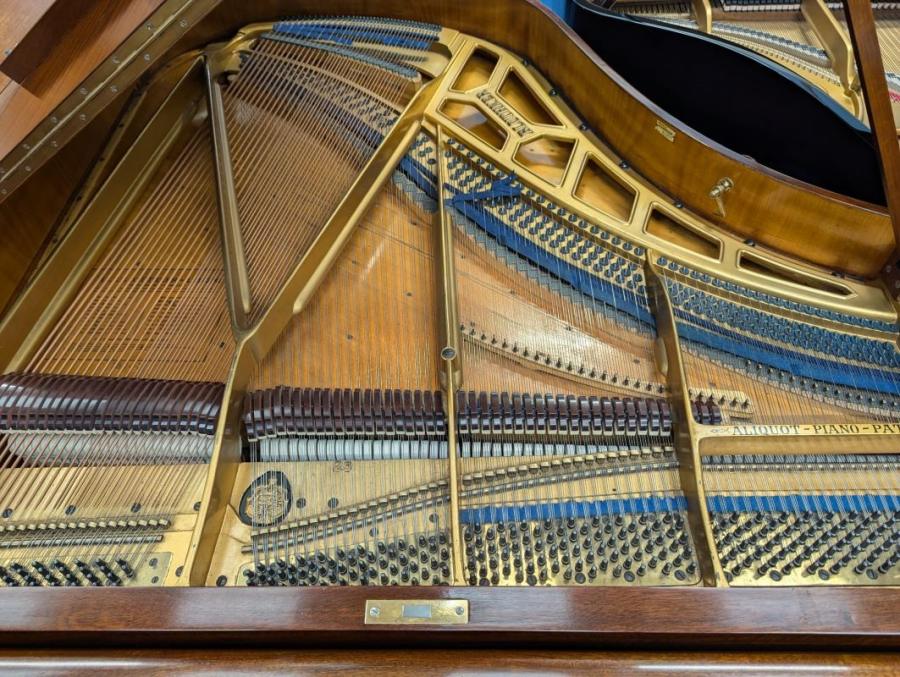 Bluthner style IVa grand Piano in flamed mahogany – Gallery image – Roberts Pianos Oxford