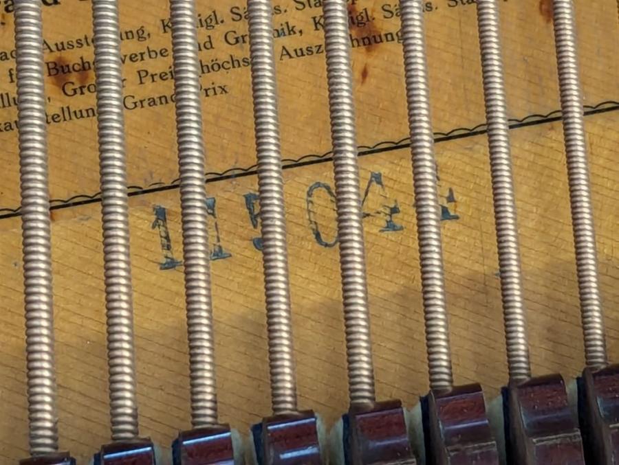 Bluthner style IVa grand Piano in flamed mahogany – Gallery image – Roberts Pianos Oxford