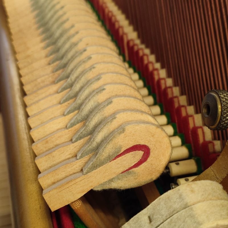 Welmar upright Piano in mahogany – Gallery image – Roberts Pianos Oxford
