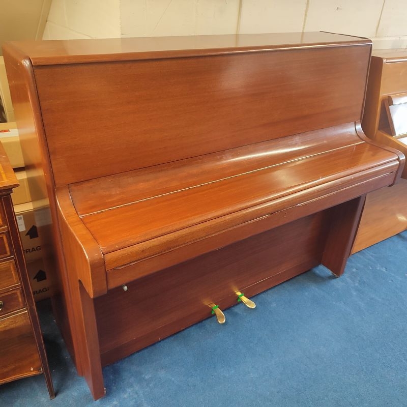 Welmar upright Piano in Mahogany – Gallery image – Roberts Pianos Oxford