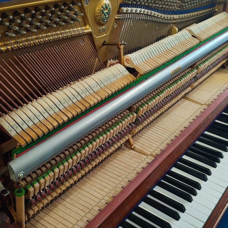 Welmar upright Piano in Mahogany – Gallery image – Roberts Pianos Oxford