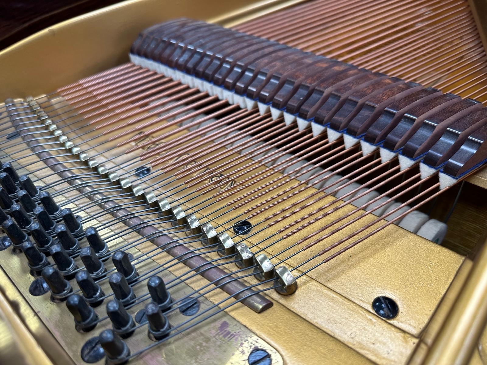 Bluthner IV grand Piano in Mahogany – Gallery image – Roberts Pianos Oxford