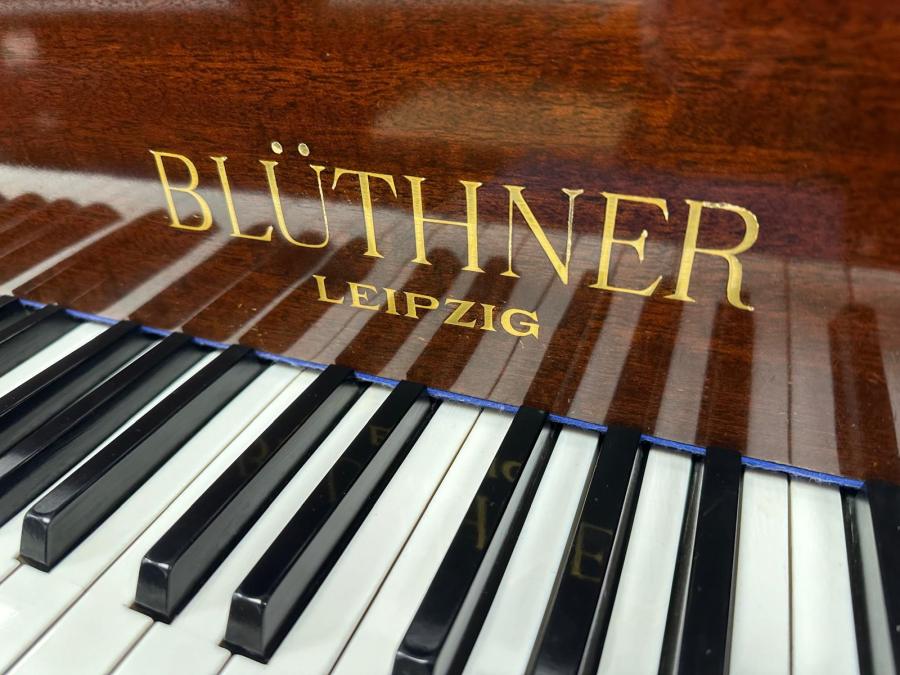 Bluthner IV grand Piano in Mahogany – Gallery image – Roberts Pianos Oxford