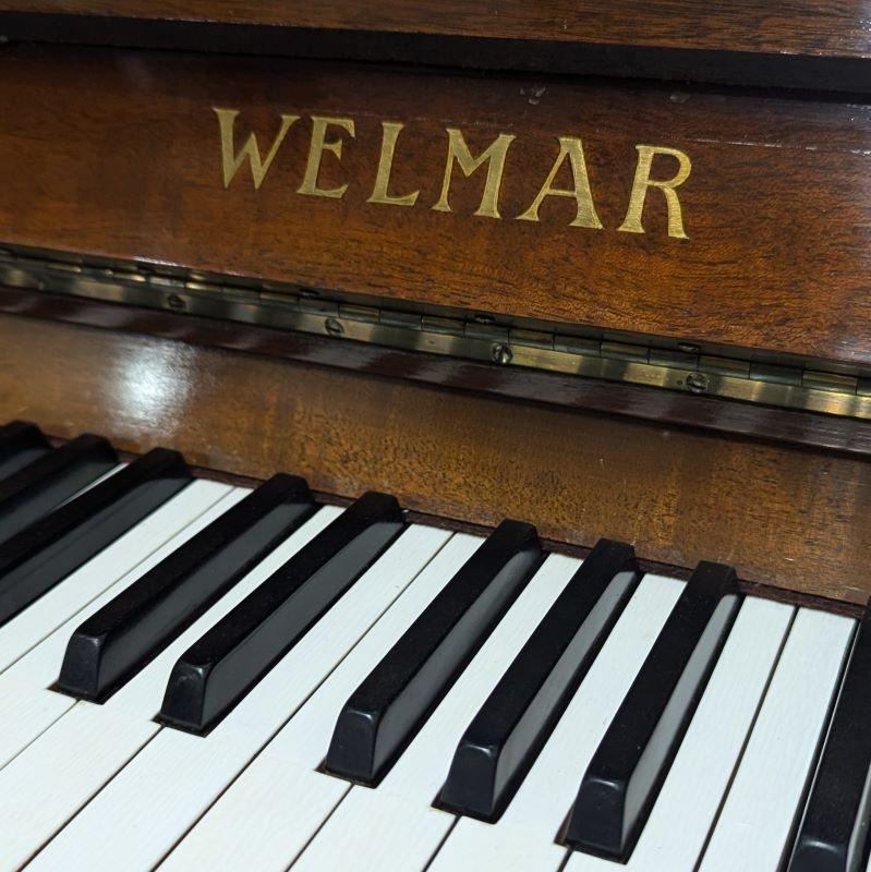 Welmar 118 upright Piano in mahogany – Gallery image – Roberts Pianos Oxford