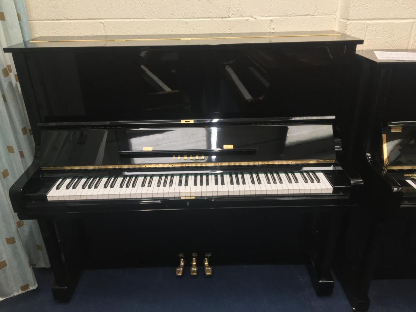 Yamaha U3G upright Piano in Black polyester – Featured image – Roberts Pianos Oxford