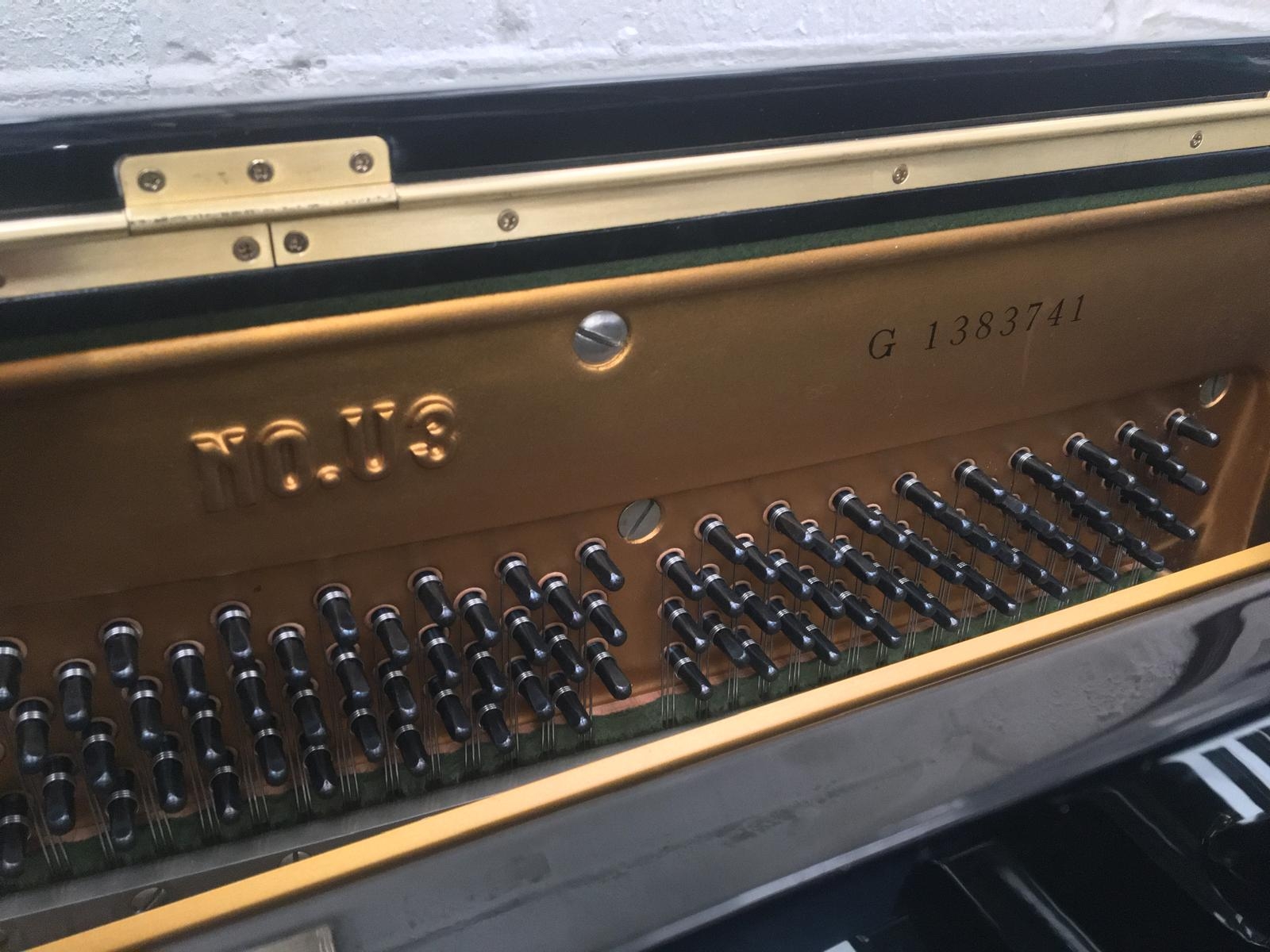 Yamaha U3G upright Piano in Black polyester – Gallery image – Roberts Pianos Oxford