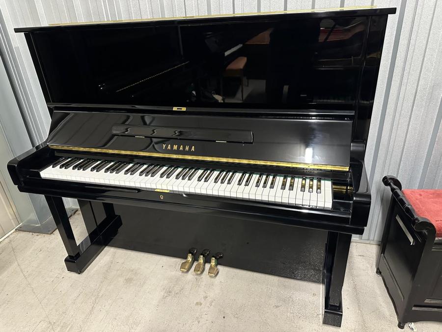 Yamaha U3H upright Piano in Black polyester – Featured image – Roberts Pianos Oxford