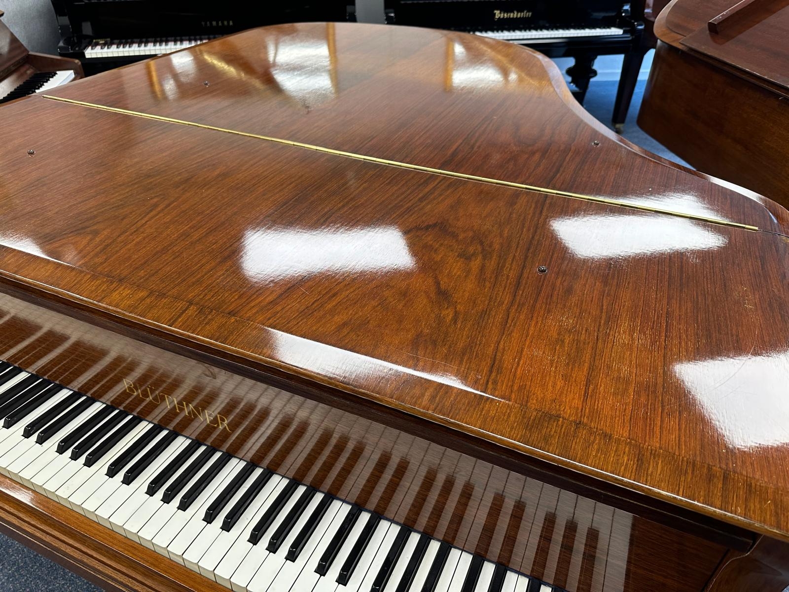 Bluthner V grand Piano in rosewood – Gallery image – Roberts Pianos Oxford