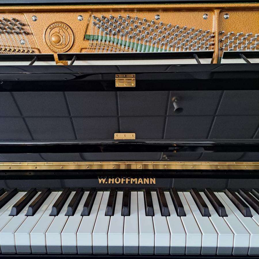 Hoffmann T122 upright Piano in Black – Gallery image – Roberts Pianos Oxford