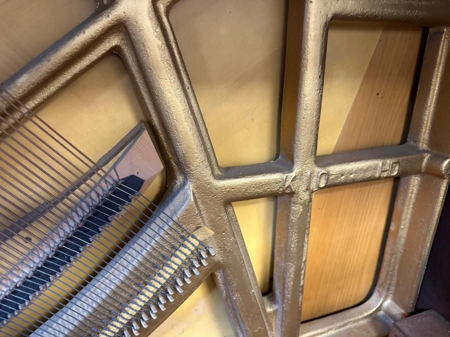 Knight K10 upright Piano in mahogany – Gallery image – Roberts Pianos Oxford
