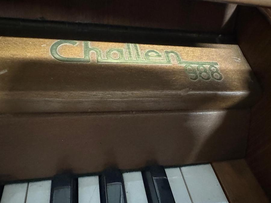 Challen 988 upright Piano in teak – Gallery image – Roberts Pianos Oxford