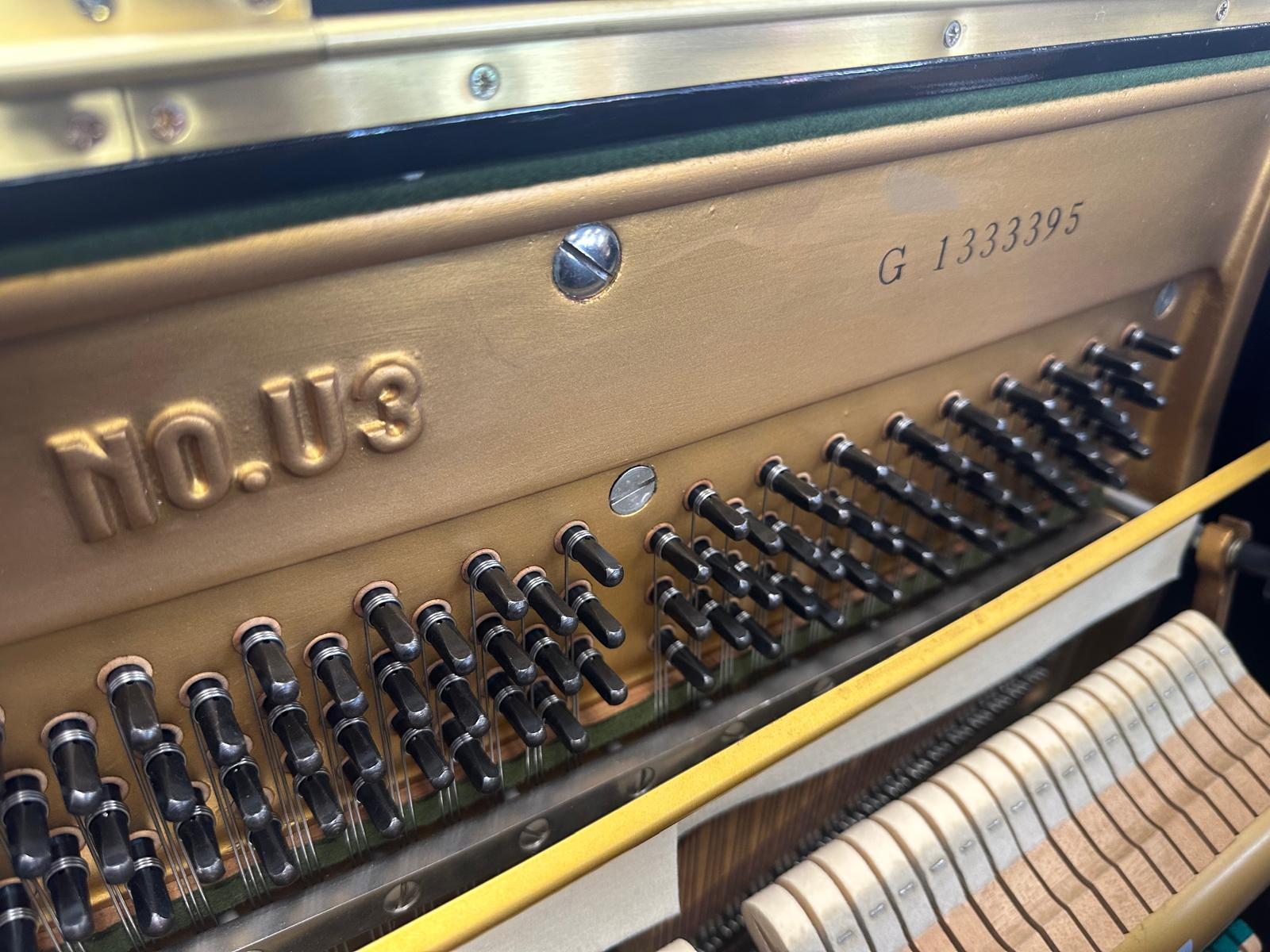 Yamaha U3G upright Piano in BLACK – Gallery image – Roberts Pianos Oxford