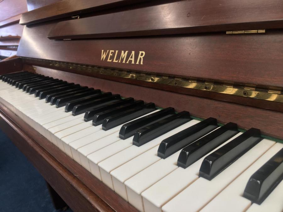 Welmar A2 upright Piano in Mahogany – Gallery image – Roberts Pianos Oxford