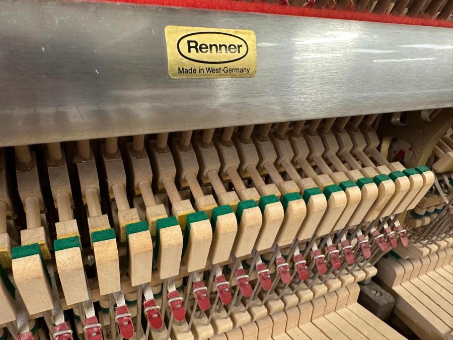 Feurich 123 upright Piano – Gallery image – Roberts Pianos Oxford