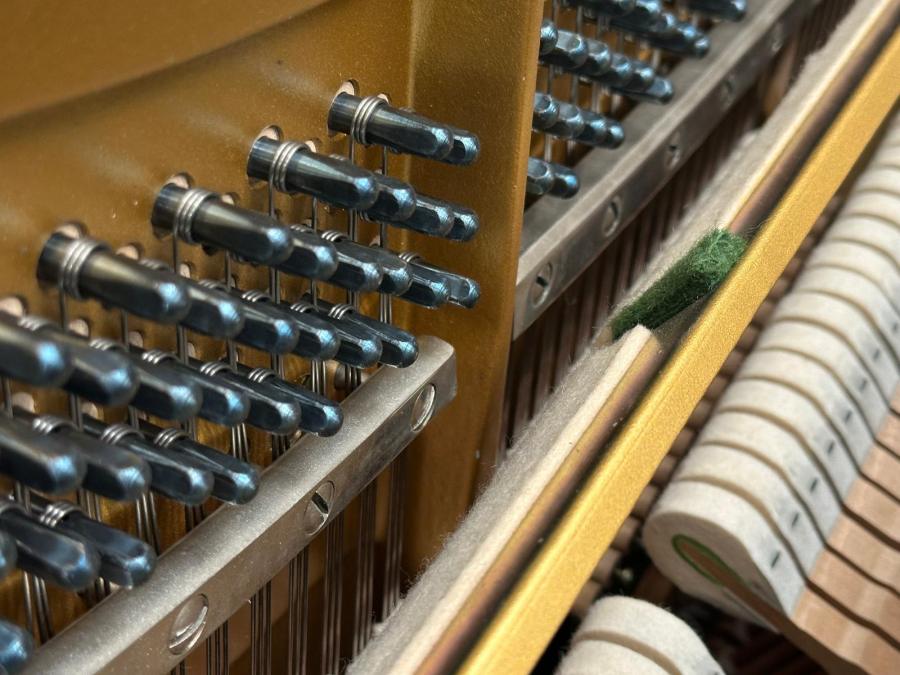 Yamaha U3M upright Piano in BLACK POLYESTER – Gallery image – Roberts Pianos Oxford