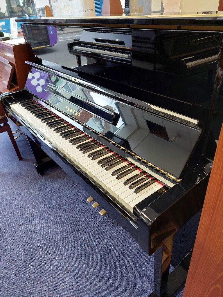 Yamaha U1G upright Piano in Black polyester – Featured image – Roberts Pianos Oxford