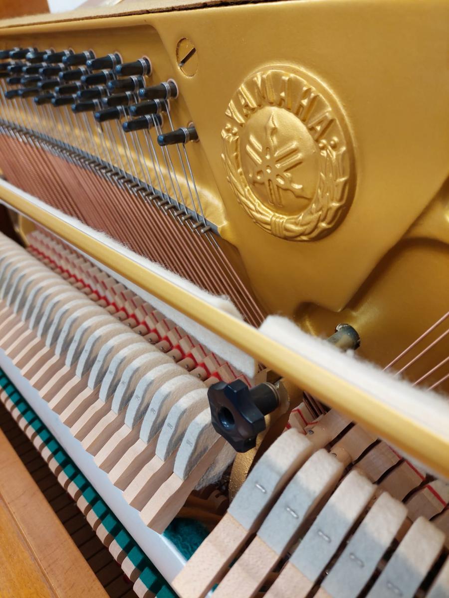 Yamaha 104 upright Piano in Teak veneer – Gallery image – Roberts Pianos Oxford