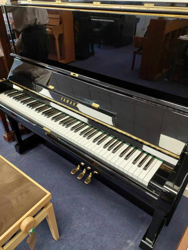 Yamaha U3H upright Piano in Black polyester – Featured image – Roberts Pianos Oxford