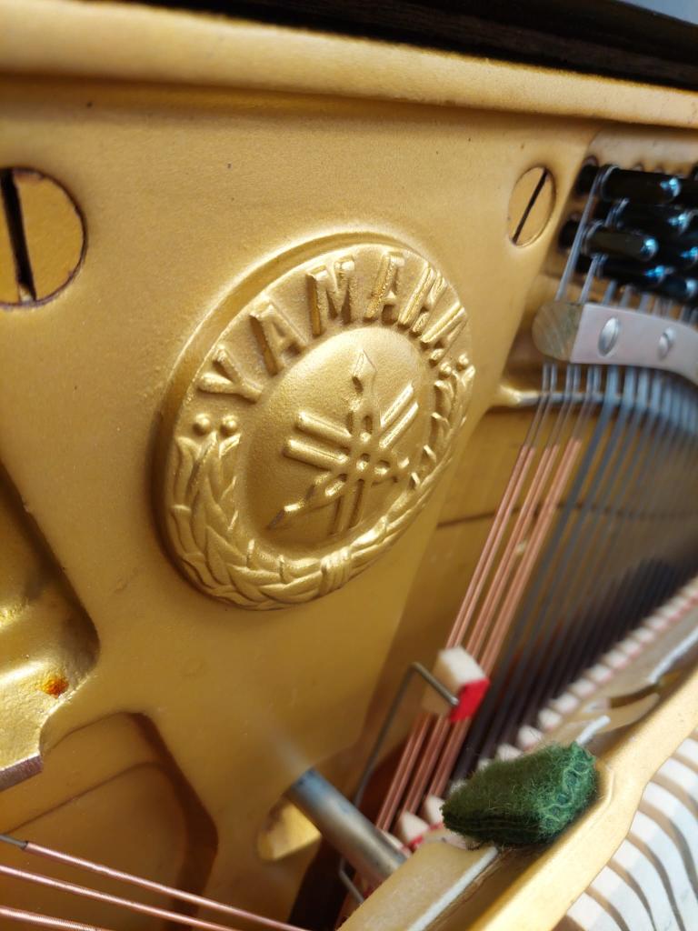 Yamaha U3H upright Piano in Black polyester – Gallery image – Roberts Pianos Oxford
